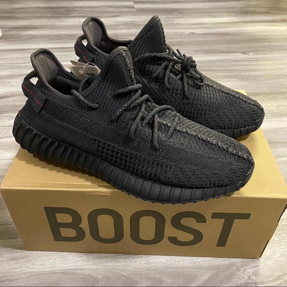 Yeezy 350 v2 Black Non- reflective